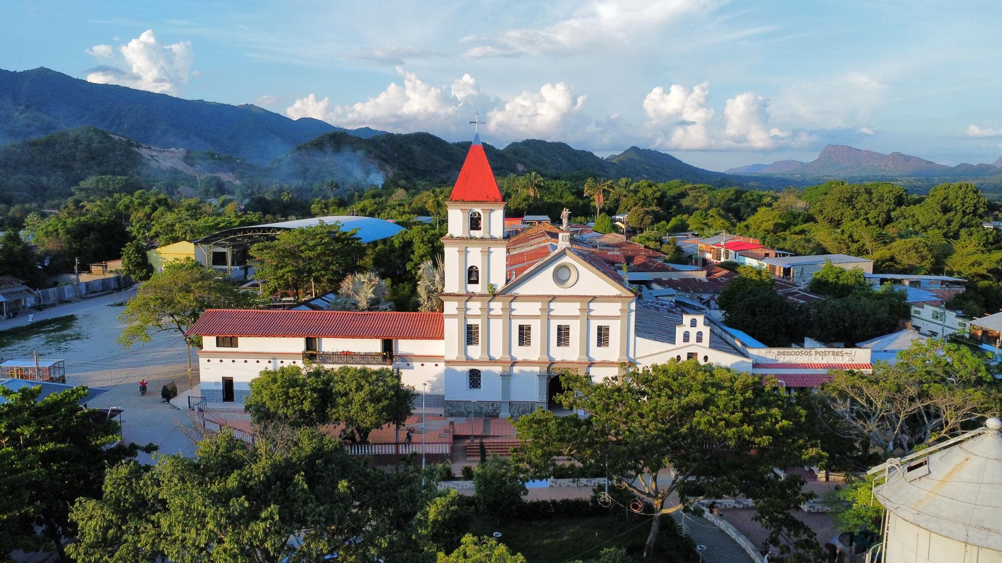 Paisaje del Tolima para tomas aéreas con dron